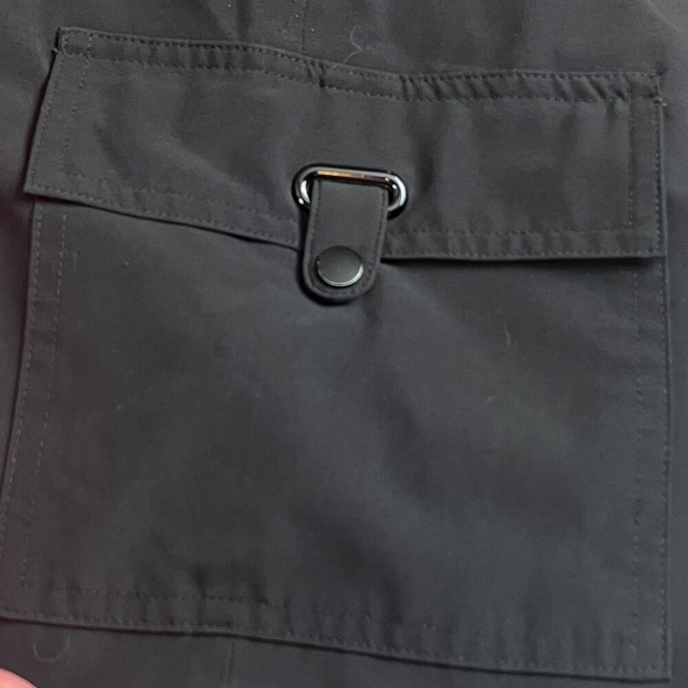 Chico’s Zenergy Black Athletic Cargo Pants Chicos Size 3 Short Women’s Size 16 - Picture 9 of 12